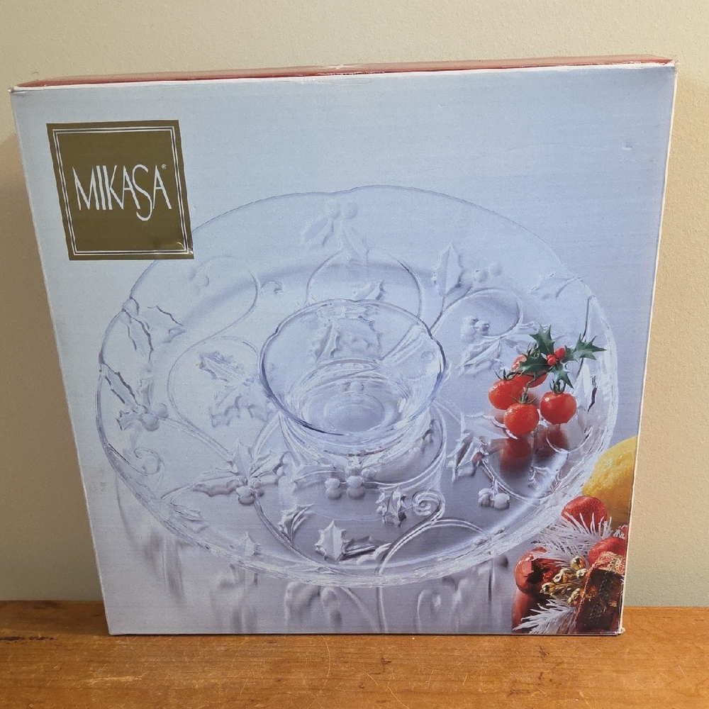 Mikasa Season's Holly 14.5" Chip & Dip Platter Set New Open Box